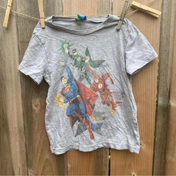 Benetton kids Justice league superhero T-shirt size S-M fits 6 - Picture 1 of 7